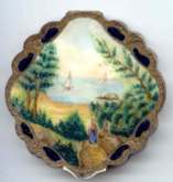 RARE Scenic/Figural 'Looking Out to Sea' Italian Sterling Vermeil Scalloped Shape Compact