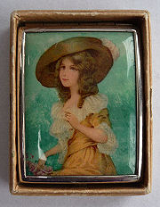 Volupte Figural Compact