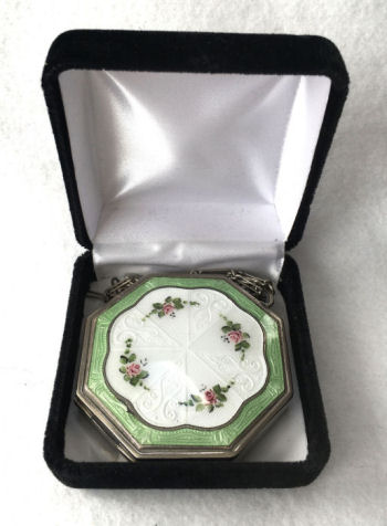 Enamel Guilloche Compact
