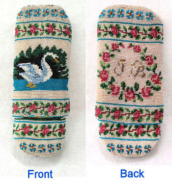 Figural Eyeglasses Beaded Case