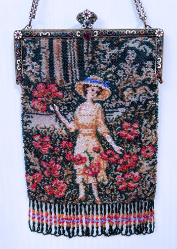Figural Beaded Purse
