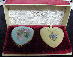 LaMode Compact & Locket Set