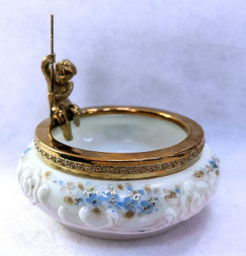 Wave Crest Dresser Box