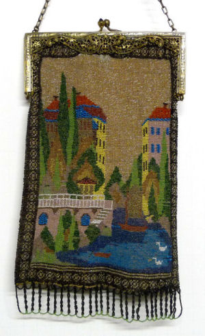 Scenic Beaded Purse